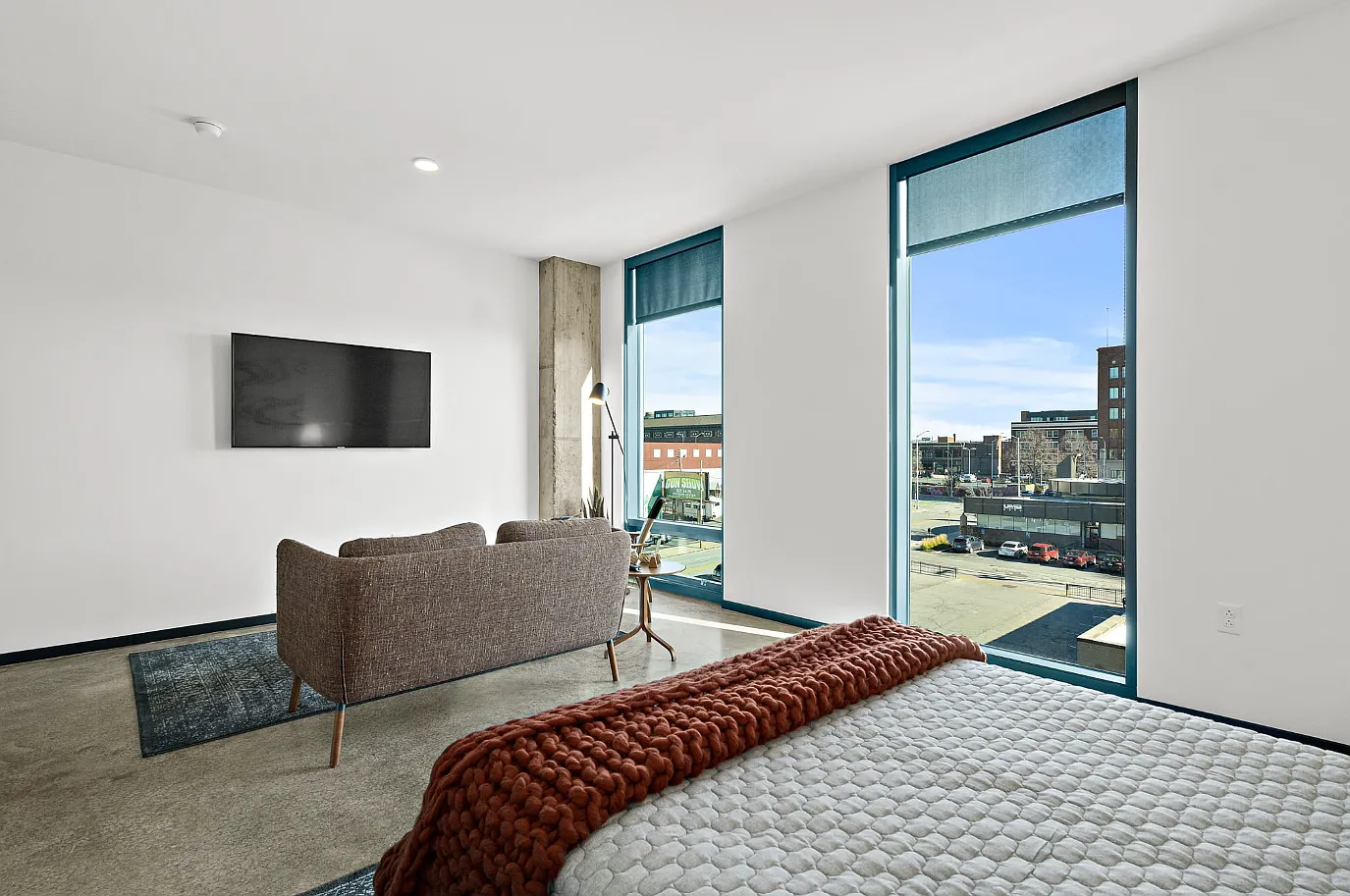Studio, 570 sqft, $1,246 — Photo 4