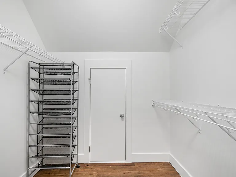 Second spare bedroom walk-in closet.
