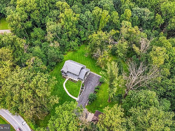 2nd image of 269 Pennocks Bridge Rd