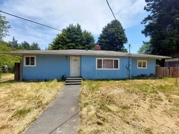 2241 Harmony Ln, Crescent City, CA 95531