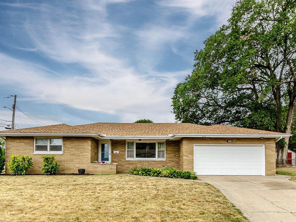 1523 Norwood Ave, Pekin, IL 61554 Zillow