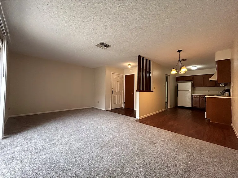 4217 Acushnet Dr #D — Photo 8