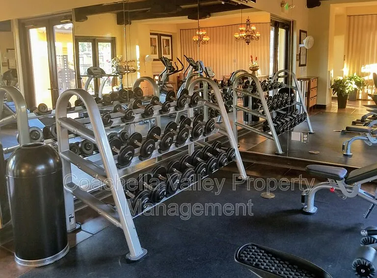 235 Paseo Gregario — Photo 33