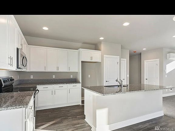 3rd image of 5629 S 356th St