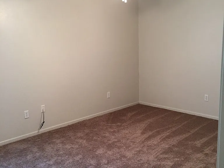1430 Shoshoni Trl — Photo 6