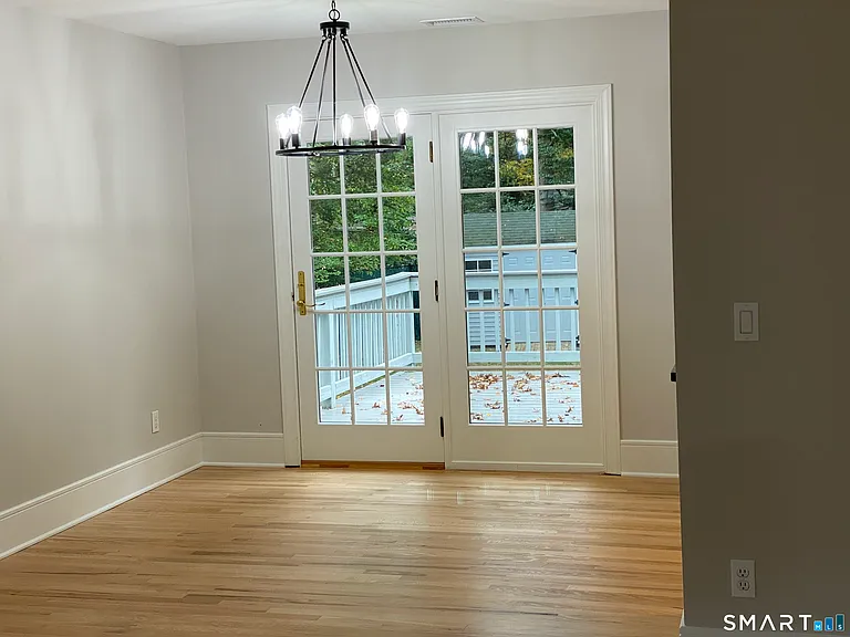 65 Cherry Ln — Photo 6