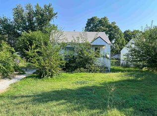 2025 W Irving St, Wichita, KS 67213