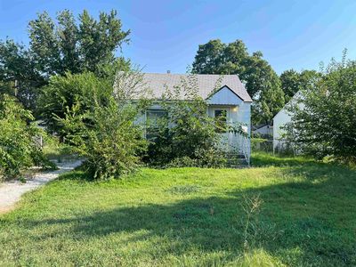 2025 W Irving St, Wichita, KS, 67213