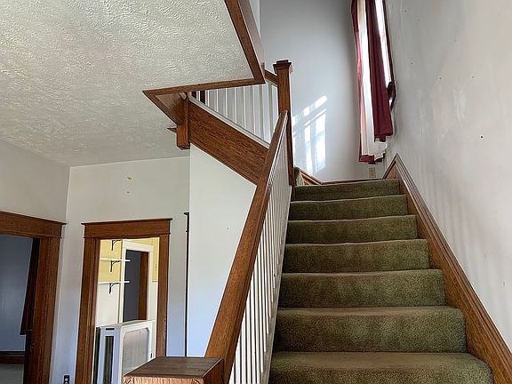 Entry way