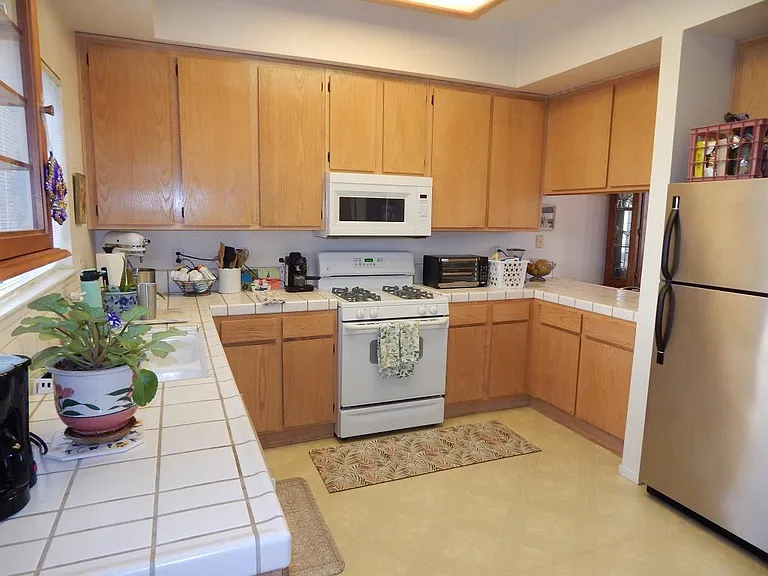 3141 Woods Cir — Photo 6