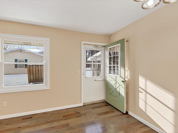 5th image of 10206 Cricklewood Ct