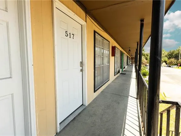 6200 Riverside Dr, Metairie, LA 70003
