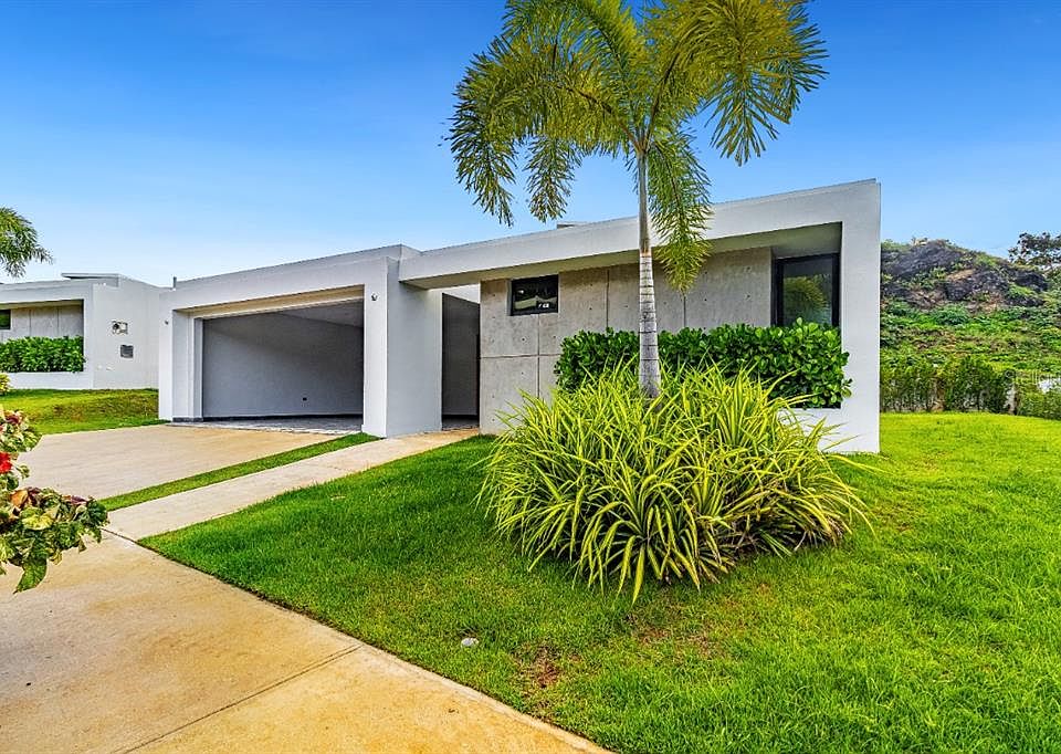 1st image of 238 Urb Monteazul
