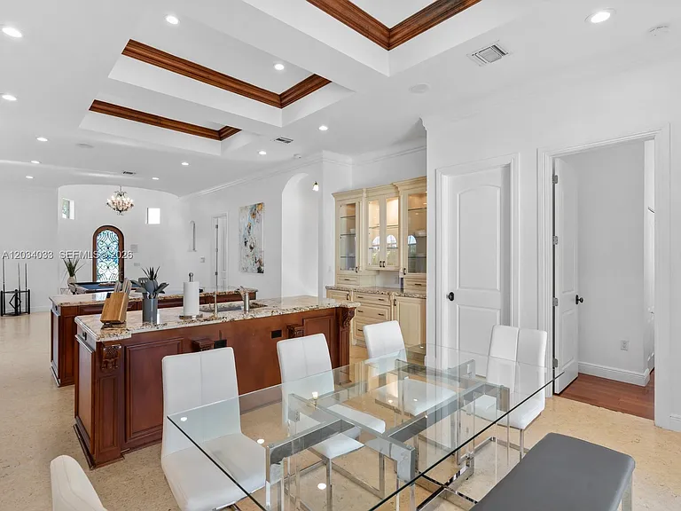 1223 Jackson St — Photo 12