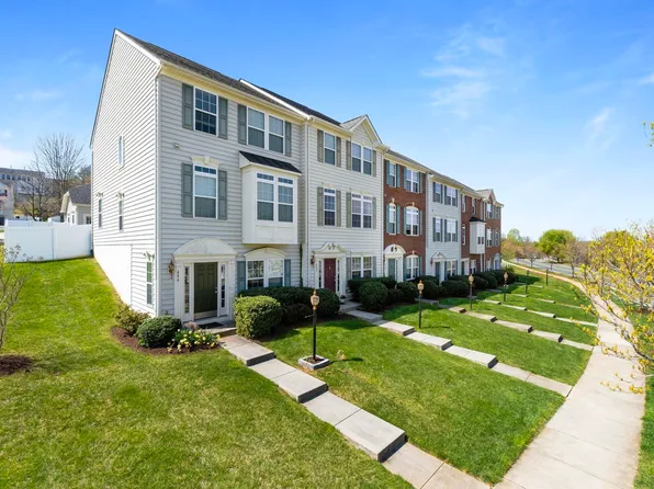 488 Rolkin Rd, Charlottesville, VA 22911