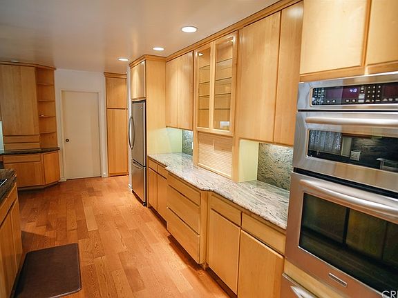 5th image of 7829 Melba Ave