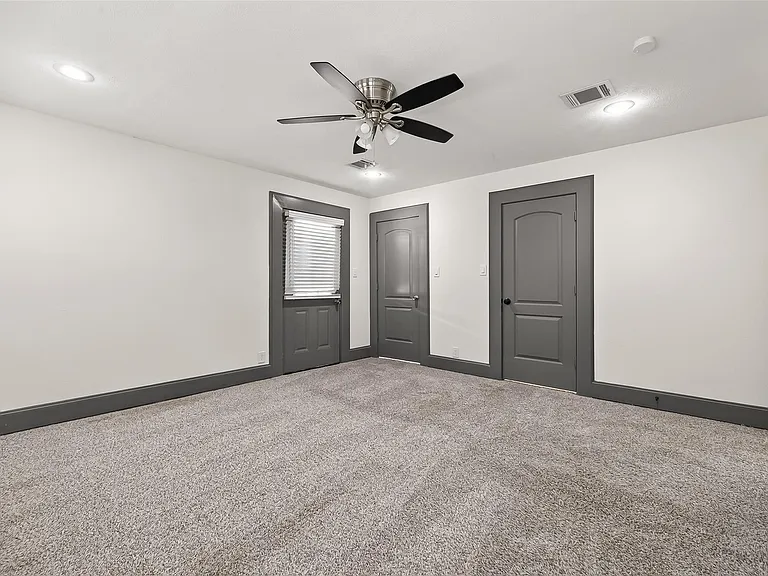 10054 Cedardale Dr — Photo 18