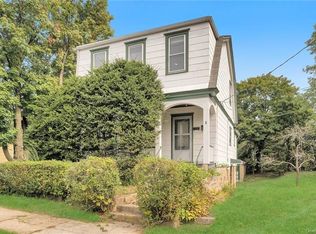 5 Crestview St, New Rochelle, NY 10801