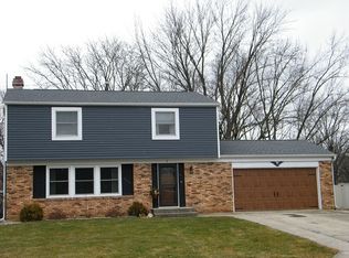 6 Essex Ln, Elkhart, IN 46514