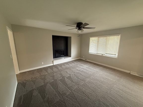 5th image of 2118 S 164th Ave