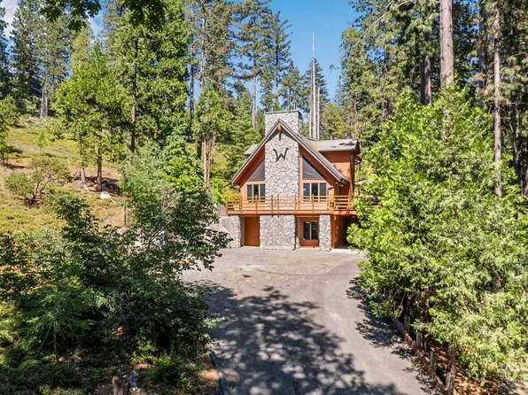 1961 El Ranchero Dr, Arnold, CA 95223