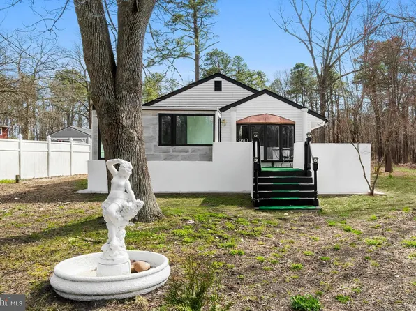 1404 8th Ave, Williamstown, NJ 08094