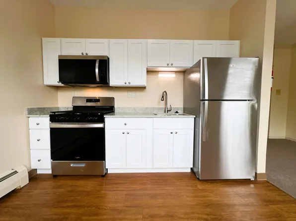 901 Bernon St APT 239, Woonsocket, RI 02895