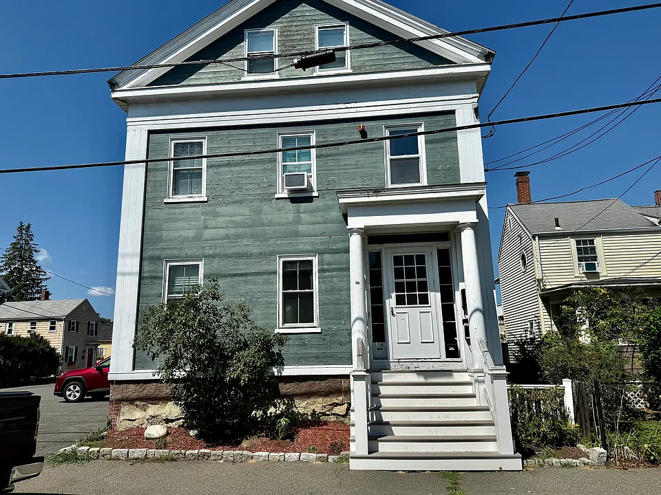 10 Cross St #3