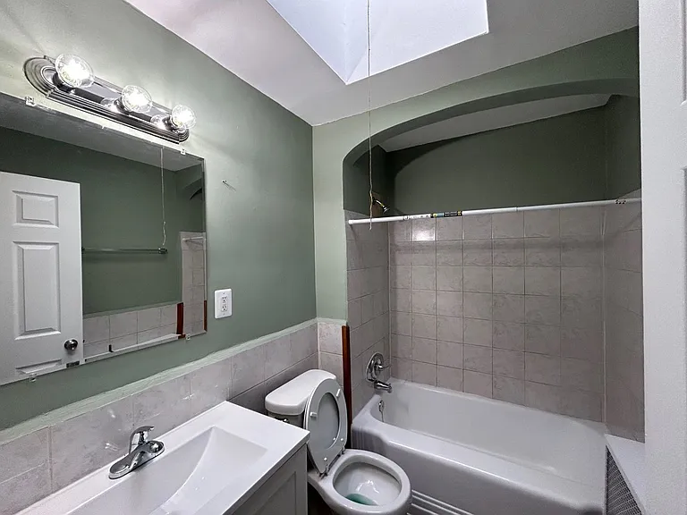 4302 Berger Ave — Photo 6