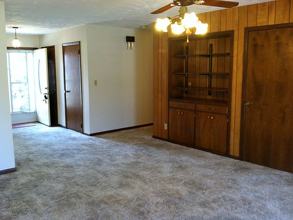 dining to front door