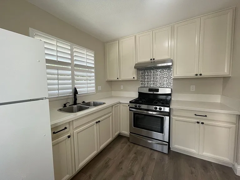 1824 T St #D — Photo 7