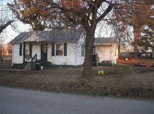 235 Church St, Centertown, KY 42328