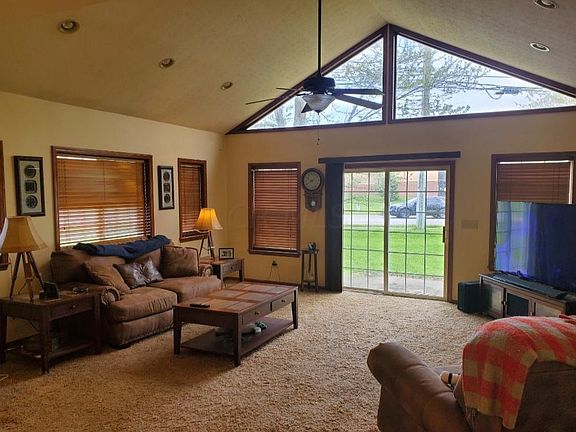 3rd image of 3442 Red Pine Ct