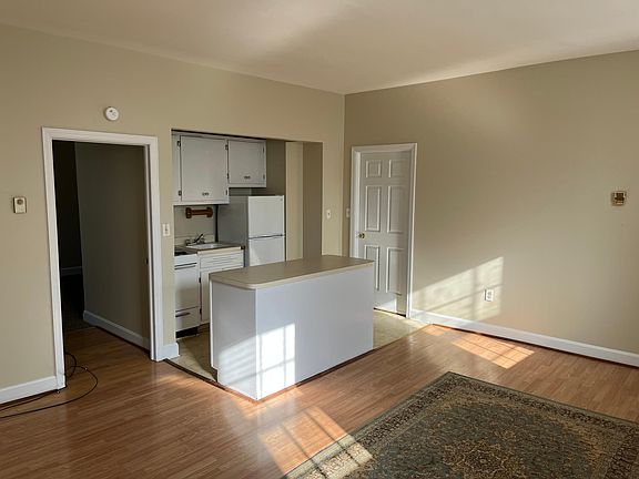 Living/Kitchen