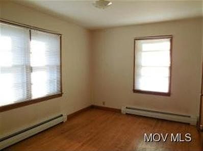 3rd image of 210 Alden Ave