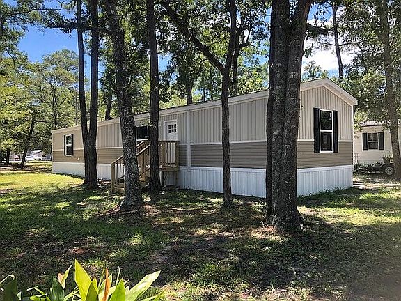 Front 2 toned exterior home