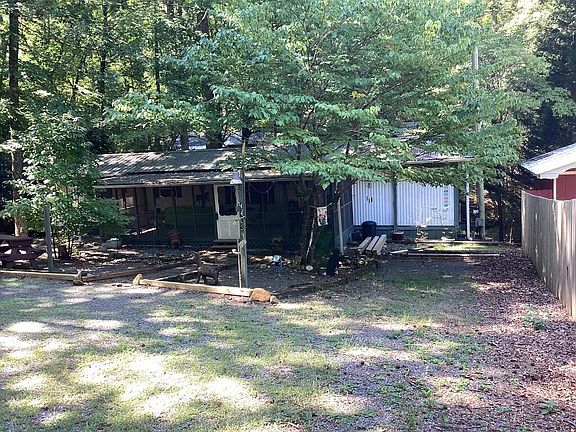 3rd image of 4423 Rock Creek Rd