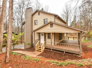 3235 High Cliffs Rd, Pfafftown, NC 27040