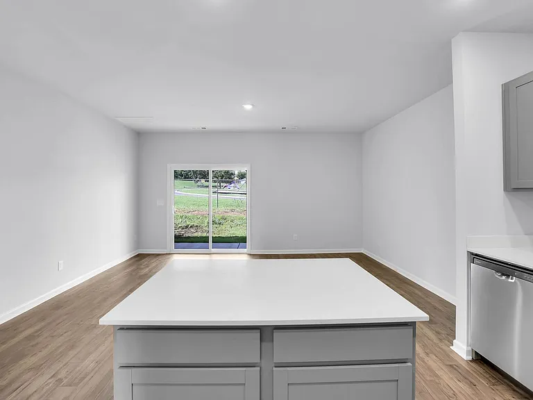 719 Ashbrook Dr — Photo 12