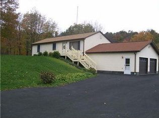 221 Oak Rd, Chicora, PA 16025