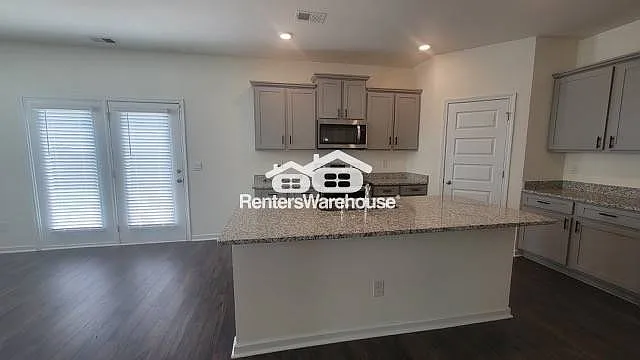 11899 Conrad Cir — Photo 6