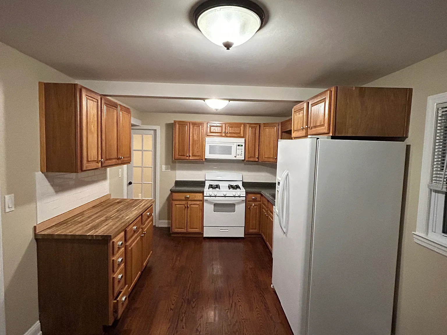1456 Franklin St — Photo 4