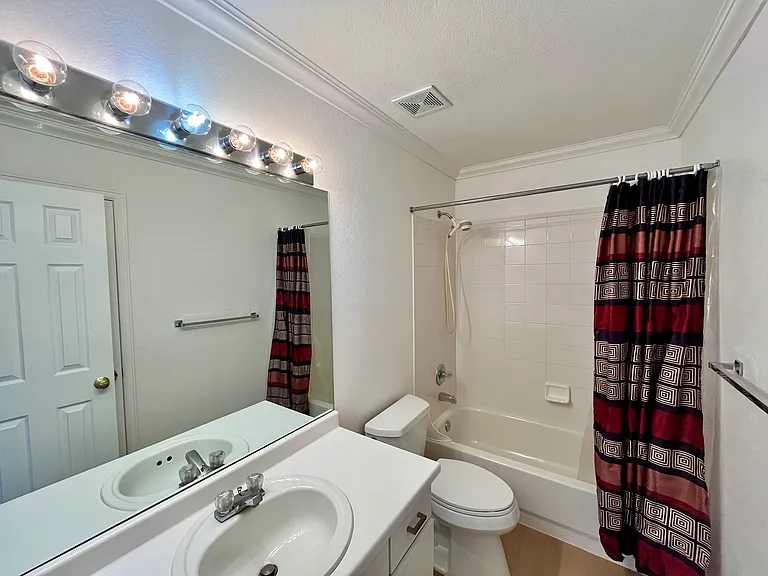 340 W 114th Pl — Photo 16