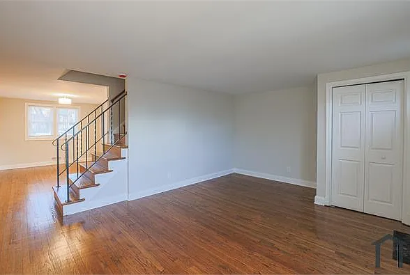1302 Kenton Rd — Photo 37