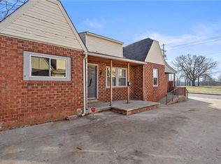 516 W Walnut St, Independence, MO 64050