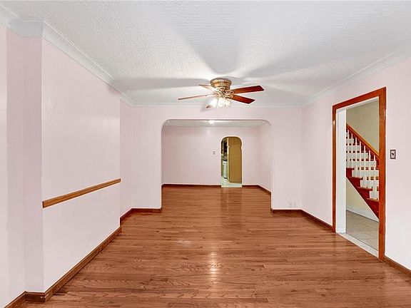 4th image of 449 57th St