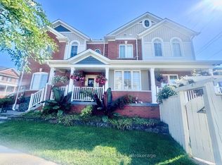 1011 Cameo St, Pickering, ON L1X0G3