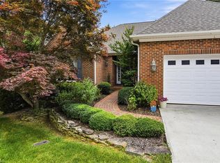 209 Brooks Landing Dr, Winston Salem, NC 27106