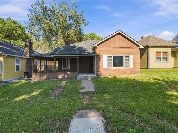 316 Vine St, Leavenworth, KS 66048