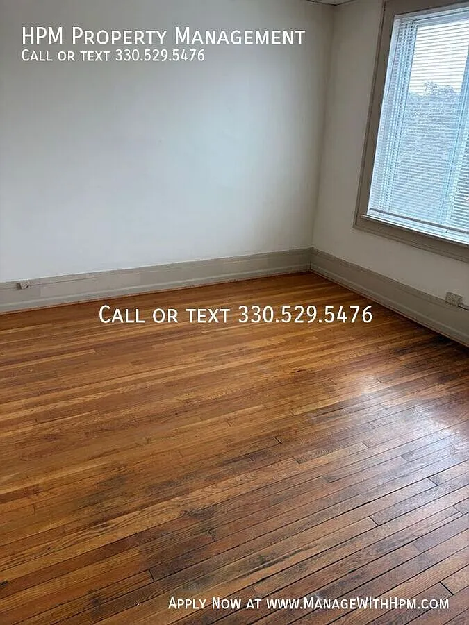 2 bed, 1.0 bath, $1,100 — Photo 4